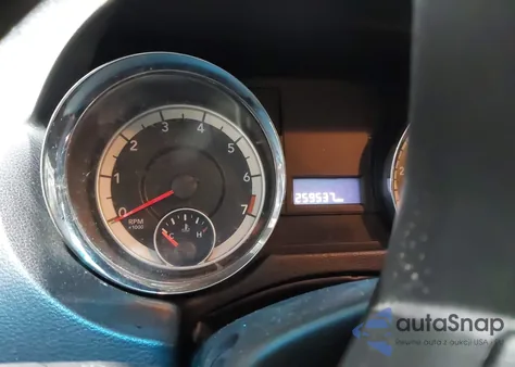 2013 Dodge Grand Caravan Sxt z USA, uszkodzony, nr VIN 2C4RDGCG5DR627446